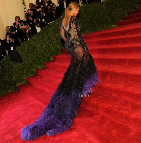 beyonce latex givenchy 2012